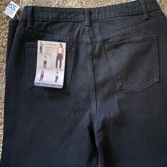 NWT 🌟Simple Society Straight High Rise Jeans - Picture 2 of 5